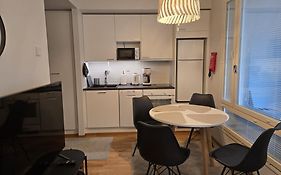 Nice And New Apartment With Own Terrace And Yard - Oulu, Limingantulli